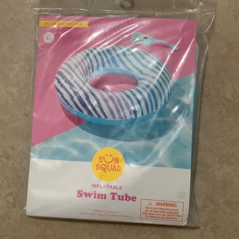 3for$20 NWT swim tube 6+ and 36 inch diameter